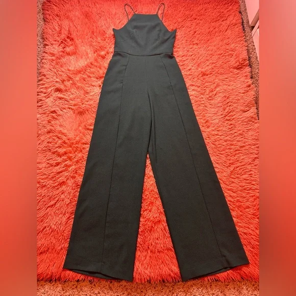 NWOT BLACK HALO Joaquin Wide Leg Jumpsuit In Green. Size 6